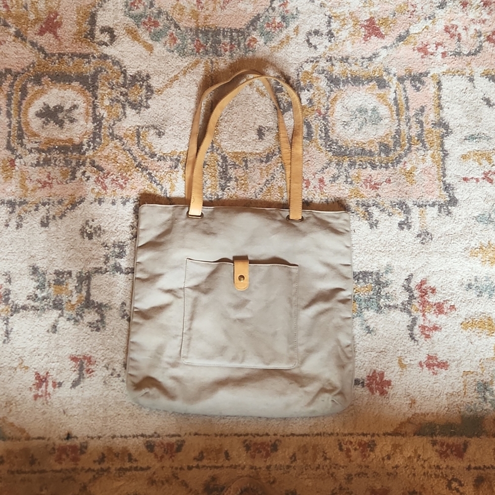HEARTH & HAND - Gray Tote Bag - Faux Leather Accents and Handles